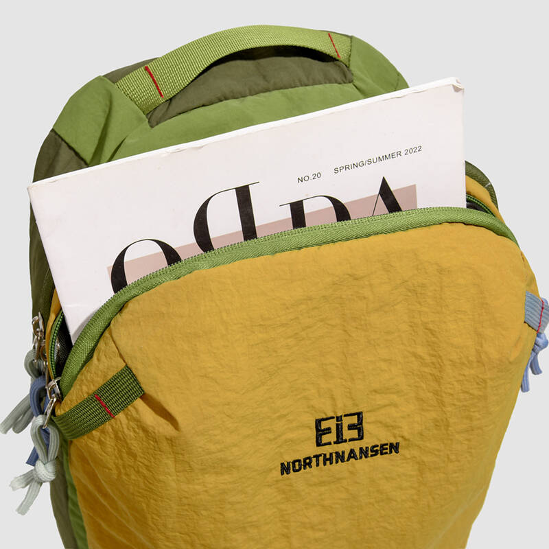 New Color Block Backpack Water - Embroidery Details のレビューと価格