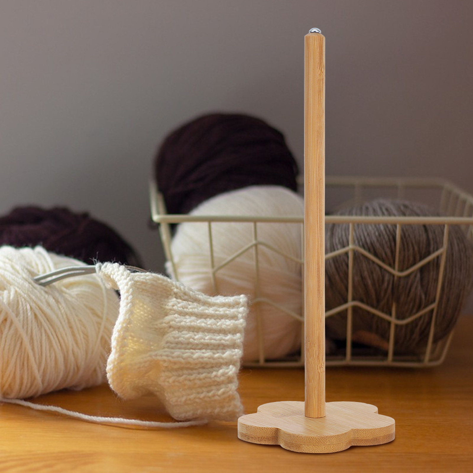 Rotating Bamboo Yarn Spinner H - Embroidery Yarns のレビューと価格