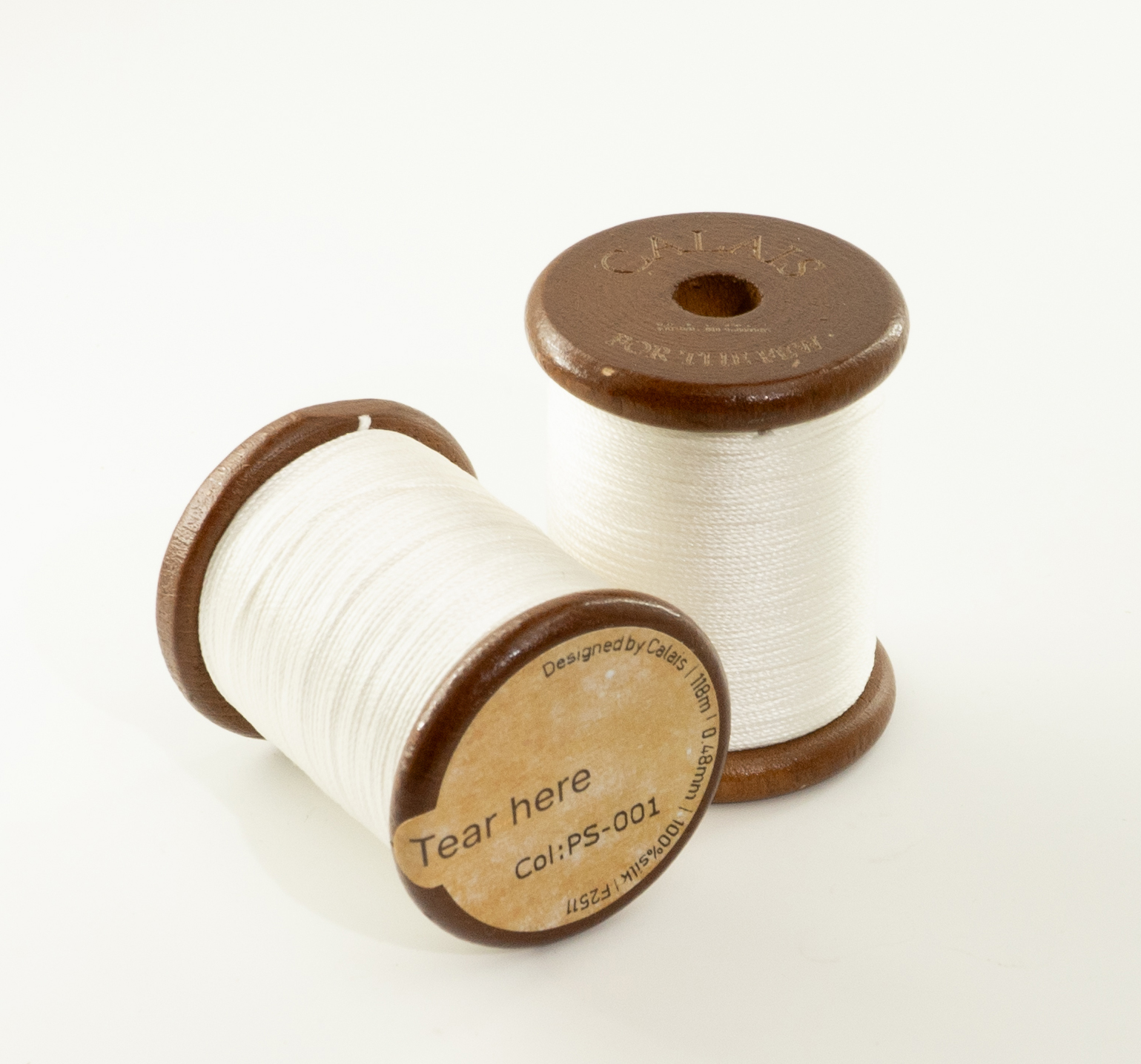 Calais Luxe Pure Silk Thread 0 - Embroidery Yarns のレビューと価格