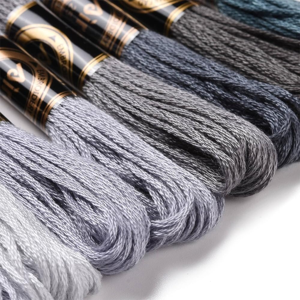 8 Skeins 70 Yards Grey Friends - Embroidery Yarns のレビューと価格