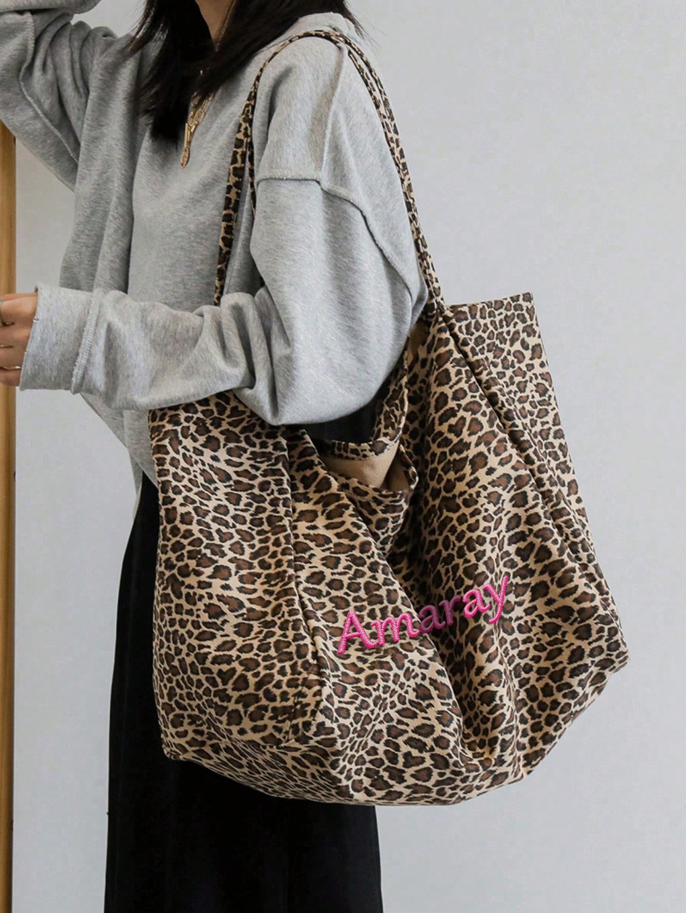 Custom Name Leopard Print Tote - Embroidery Name のレビューと価格